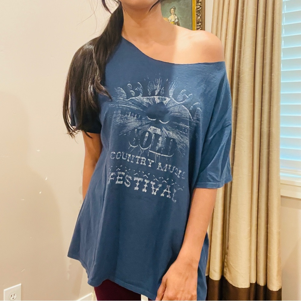 XL graphic tee